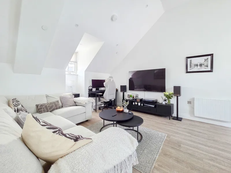 Apt Six Keel House, St Helier — photograph 4