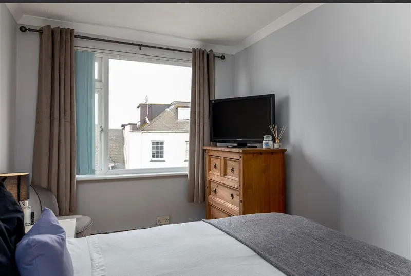 Val Plaisant - 1st Floor Flat — photograph 6