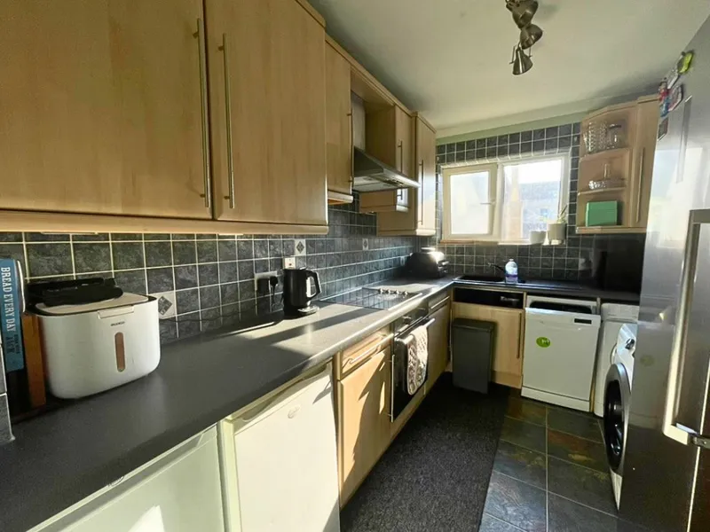 41 Queens Road Court