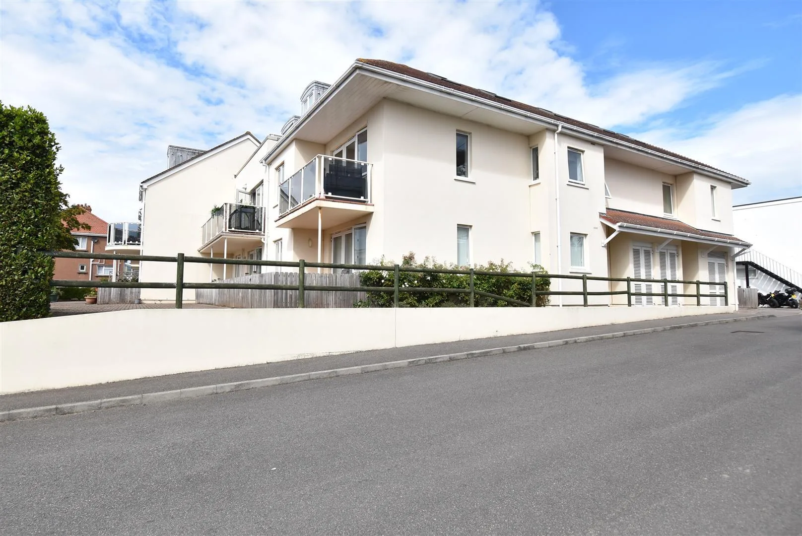 La Pouquelaye, St. Helier, Jersey — photograph 1