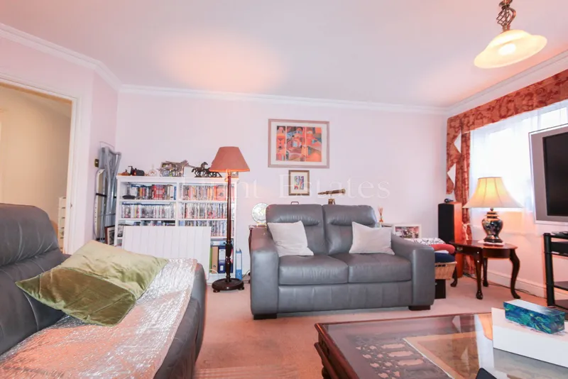 Two Bedroom Apartment With Large Sun Terrace — photograph 5