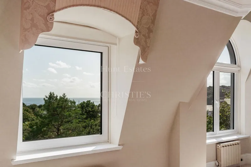 Three Bedroom Penthouse Apartment In St. Brelade’s Bay — photograph 5