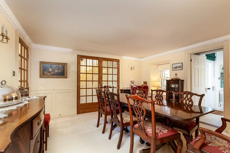 Private country home with annexes and surrounding land — photograph 10