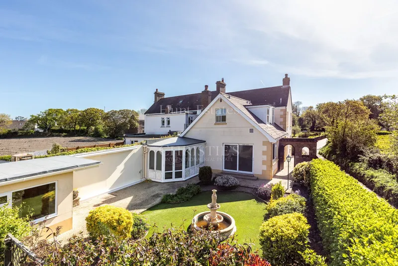 Three-Bedroom Semi-Detached Rural Home in Trinity, Near the North Coast — main photograph