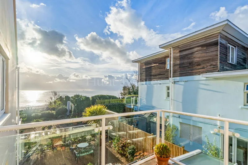 TWO BEDROOM SEASIDE APARTMENT — main photograph