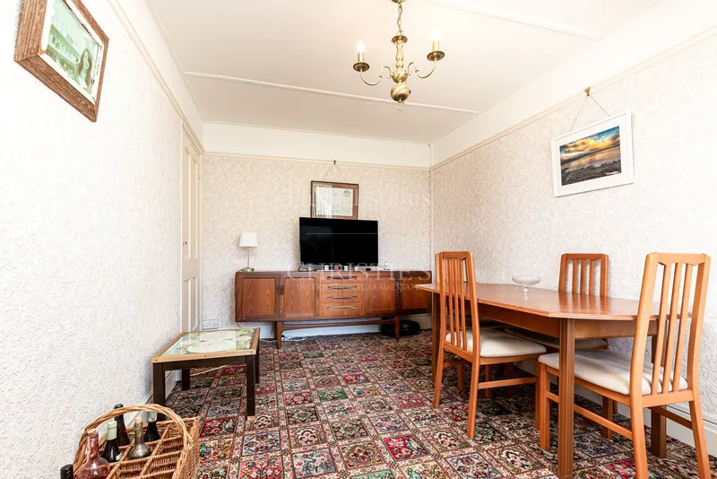 1930s Two-Bedroom Semi-Detached Home — photograph 6