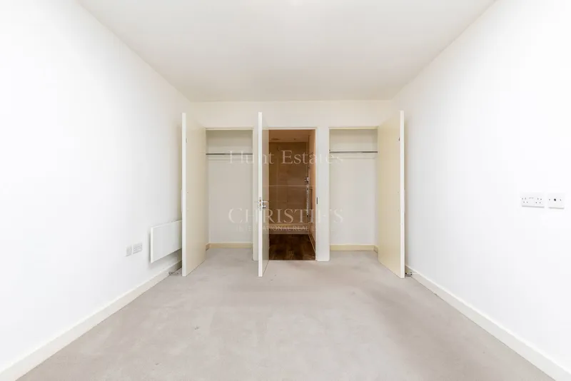 As New First Floor, Two Bedroom, Two Bathroom Apartment — photograph 10