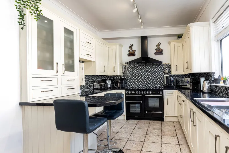 Immaculately Presented Four Bedroom Home (1,500 sq. ft.) In A Quiet And Convenient Location — photograph 2