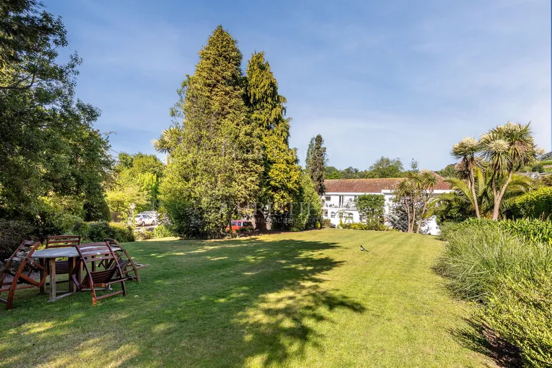 Three Bedroom Home With Parking — photograph 3