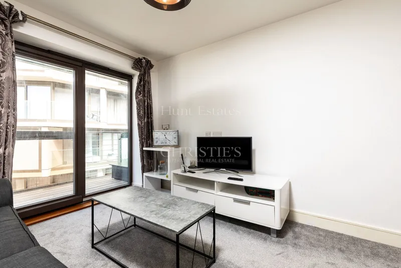 Two Bedroom Apartment With Sea Views — photograph 7