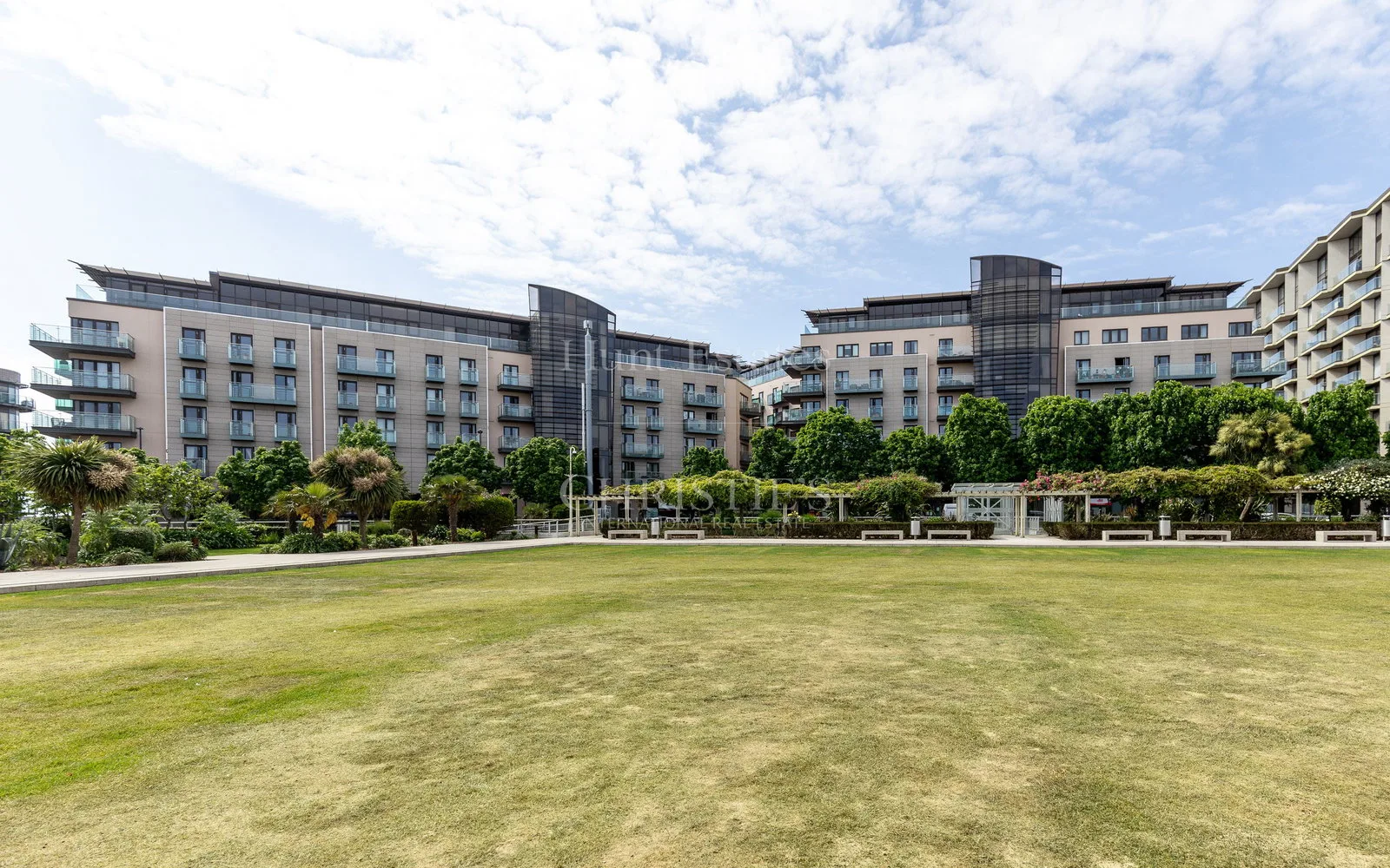 Two Bedroom Apartment With Sea Views — main photograph