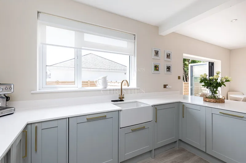 Beautifully Renovated Two-Bedroom Detached Home — photograph 10