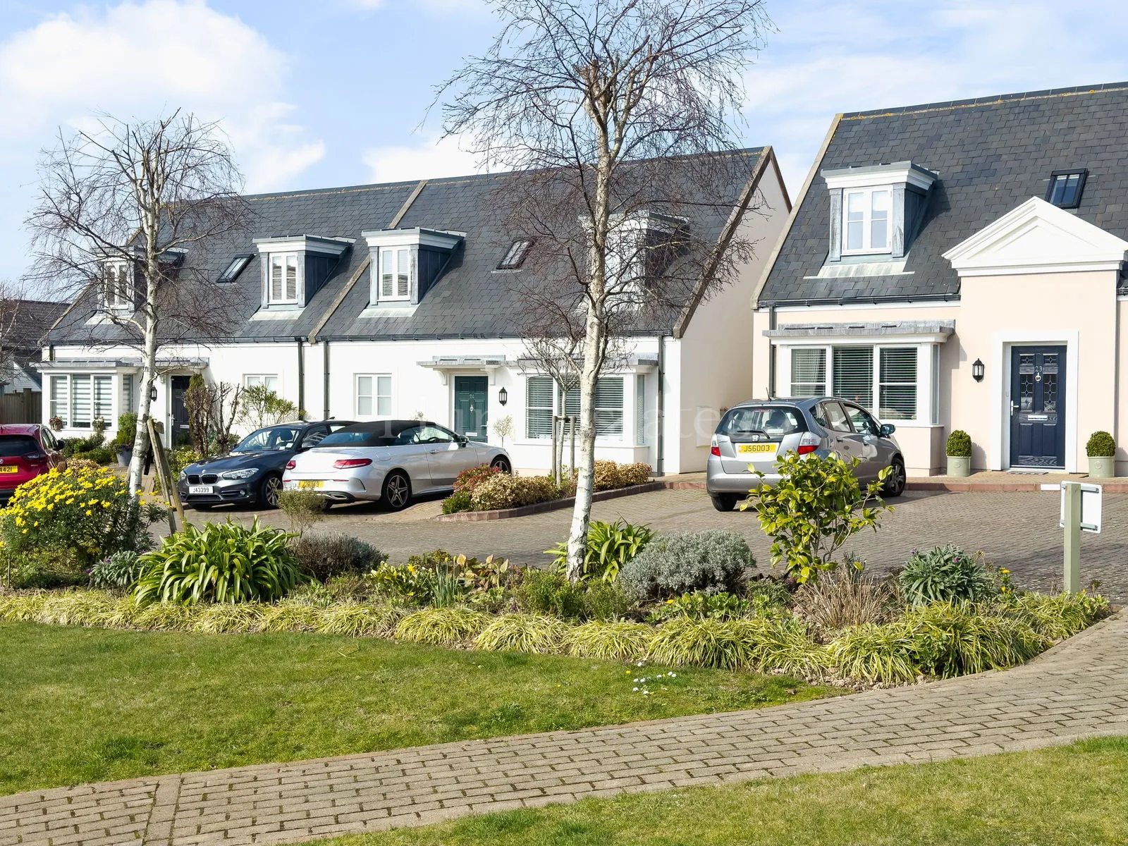 An immaculate two bedroom, two bathroom house – over 55’s only — main photograph