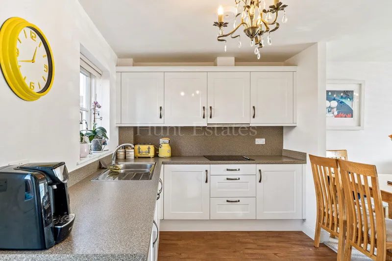 An immaculate two bedroom, two bathroom house – over 55’s only — photograph 10