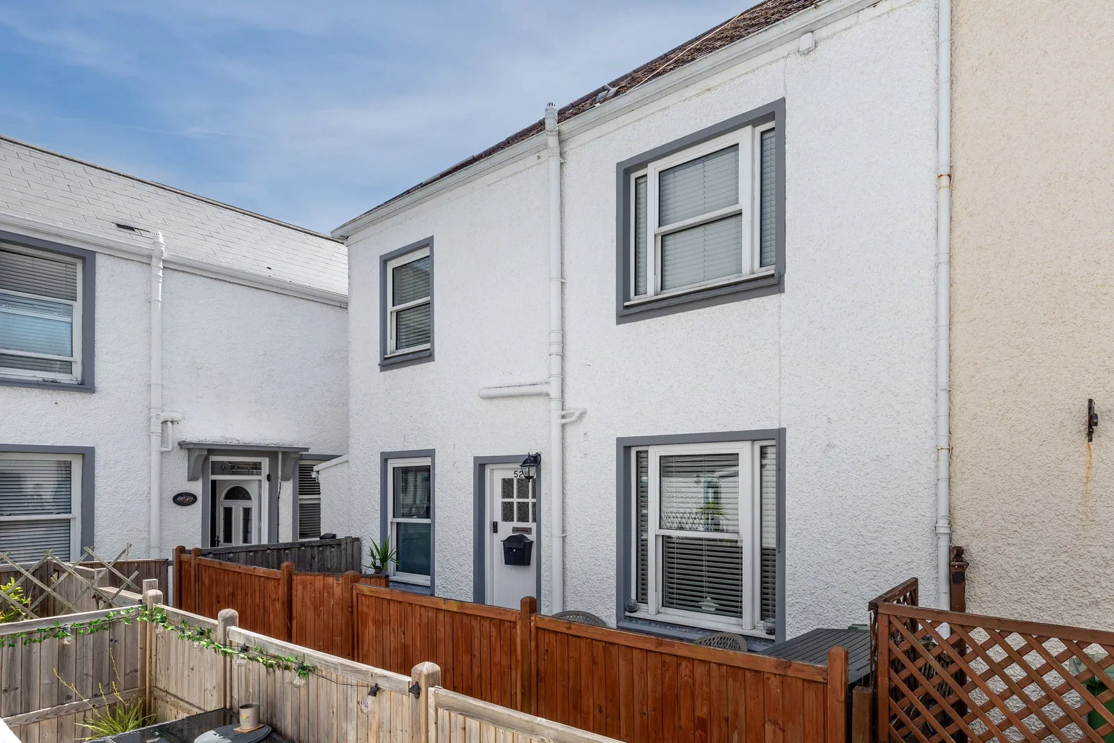 Two Bedroom Cottage with Private Courtyard — main photograph