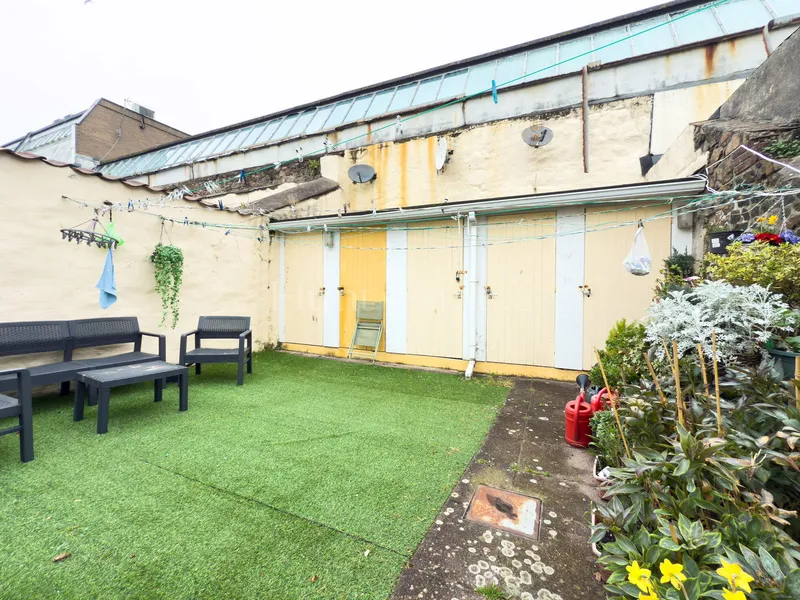 Immaculate One Bedroom Apartment – No Onward Chain — photograph 2