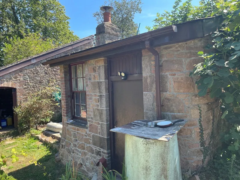 Granite Outbuilding for Potential Development and Adjoining 2.2 v Equine Approved Field — photograph 2