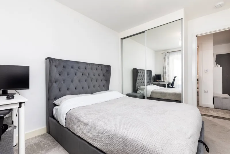 Modern One Bedroom Apartment with Balcony. Westview, St Helier — photograph 9