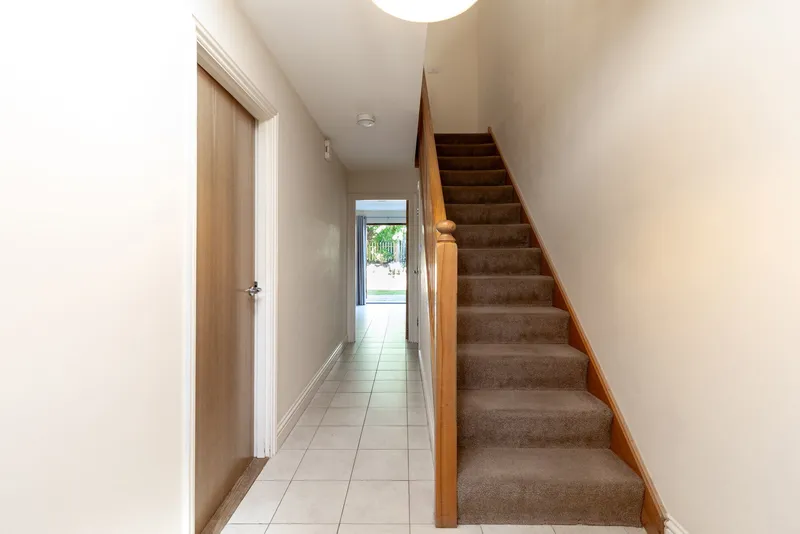 Three Bedroom, Two Bathroom Semi-Detached House With Garage — photograph 4