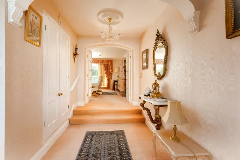 Rare St Aubin Opportunity – Exceptional Plot, Sea Views & Great Potential — photograph 8