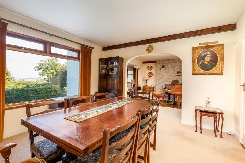 Rare St Aubin Opportunity – Exceptional Plot, Sea Views & Great Potential — photograph 6