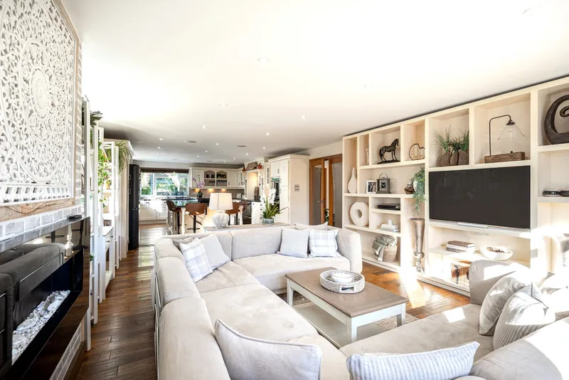 Spacious detached four bedroom, two bathroom bungalow in a quiet St Lawrence setting — photograph 8