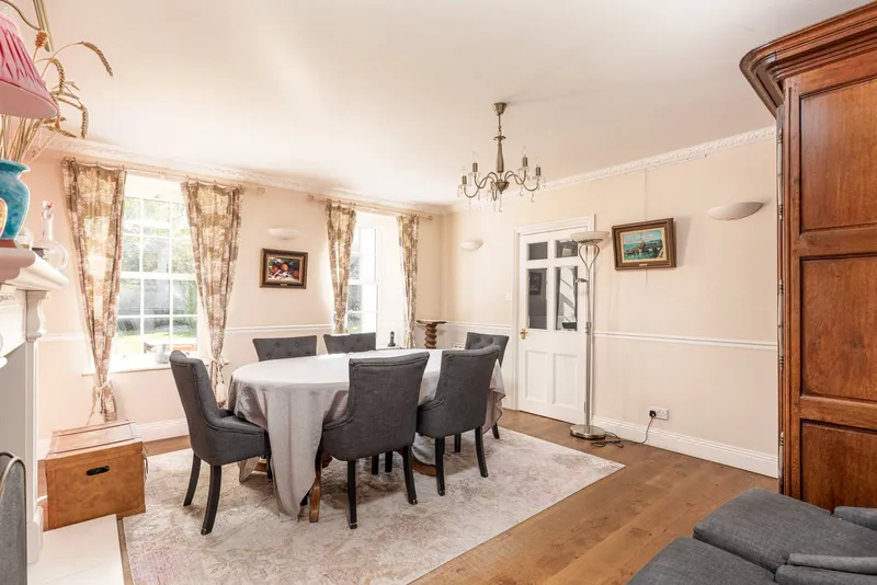 Charming Period Family Home with Flexible Accommodation and Far-Reaching Views — photograph 7