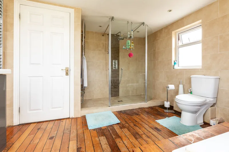 Charming Period Family Home with Flexible Accommodation and Far-Reaching Views — photograph 10