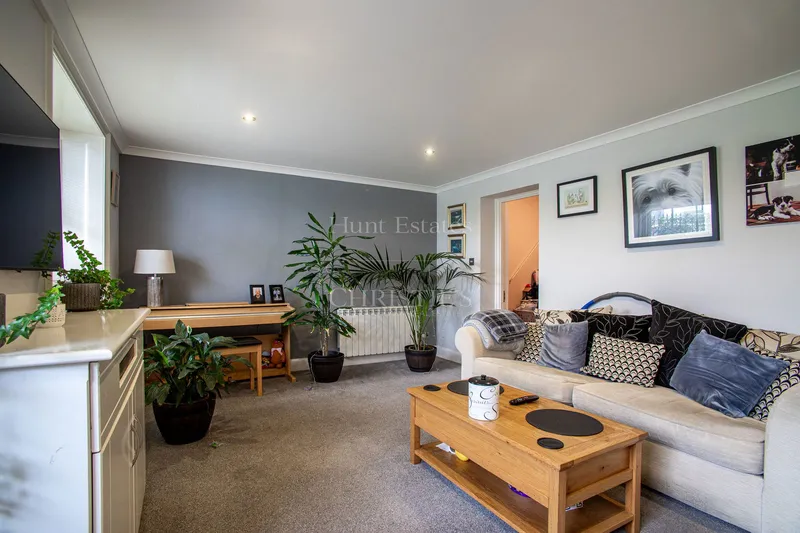 Six Bedroom Townhouse – Two Generation Or Home With Income — photograph 10