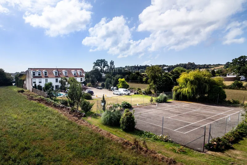 Major Development Opportunity, Currently a Hotel — main photograph