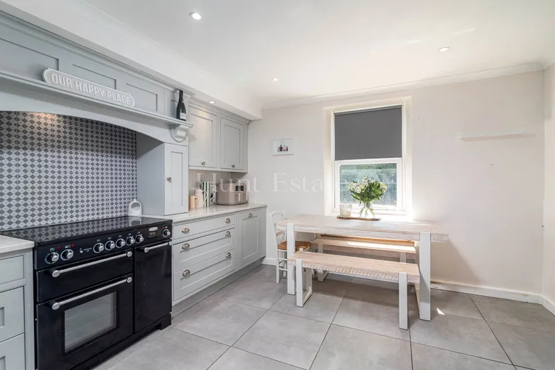 A Characterful 18th Century Home in Rural Trinity — photograph 4