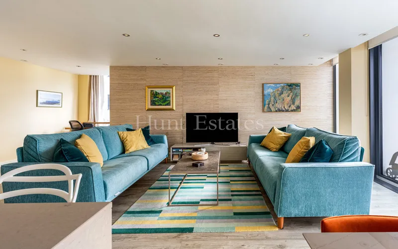 Stylish Coastal Apartment with Sea Views — photograph 8