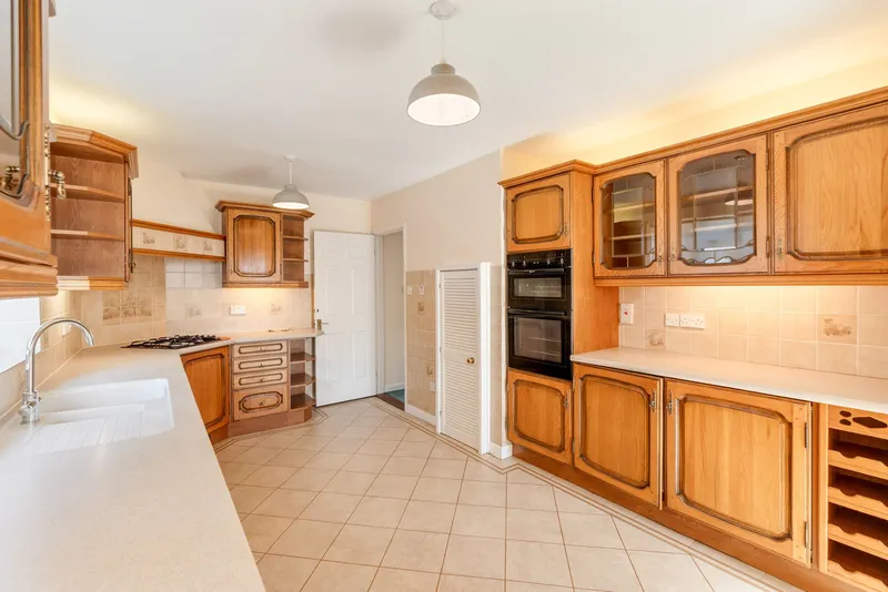 Detached Three Bedroom Bungalow In St Brelade — photograph 8