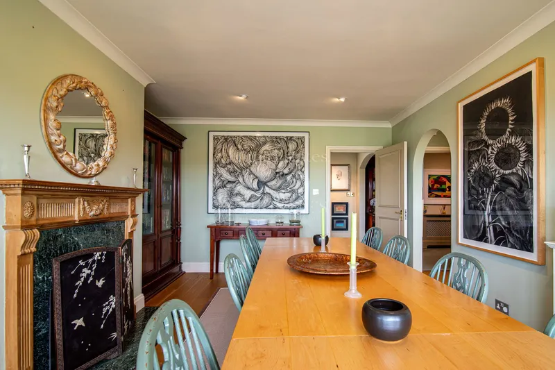 Detached Bungalow Offering Space And Privacy Within An Extensive Plot — photograph 8