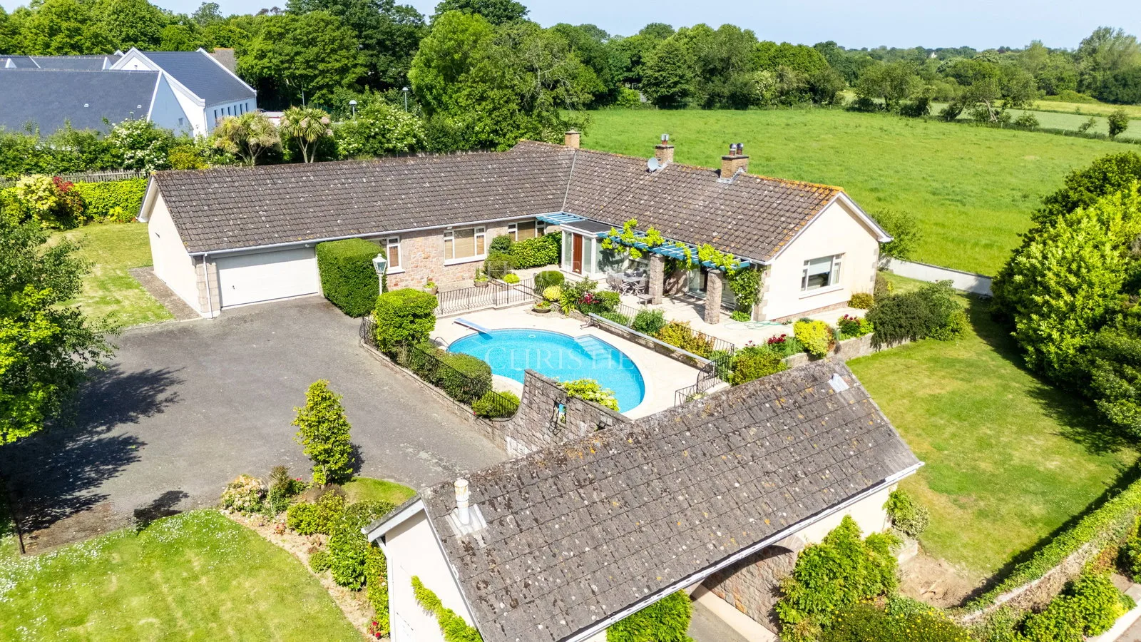 Detached Bungalow Offering Space And Privacy Within An Extensive Plot — main photograph