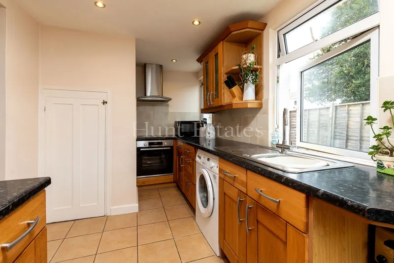 Detached Two Bedroom Cottage at La Bourg — photograph 9