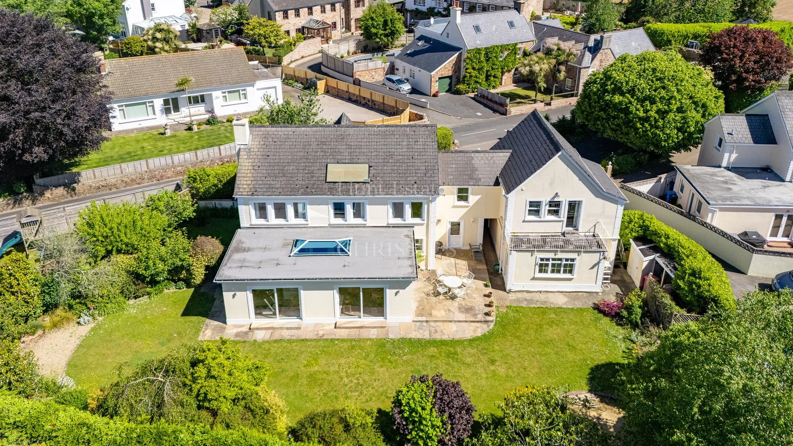Detached Five Bedroom Family Home — main photograph