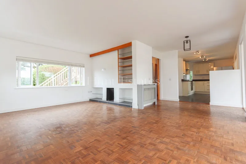 Detached home close to Le Moye Golf Course — photograph 2
