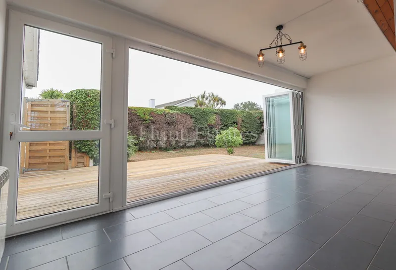 Detached home close to Le Moye Golf Course — photograph 8