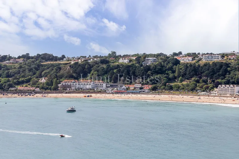 ST BRELADE’S BAY TWO-BEDROOM APARTMENT AVAILABLE TO NON-JERSEY RESIDENTS — photograph 7