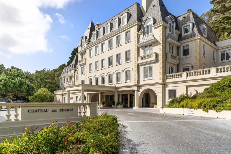 Spacious Apartment In Luxurious Development In St. Brelade’s Bay — main photograph