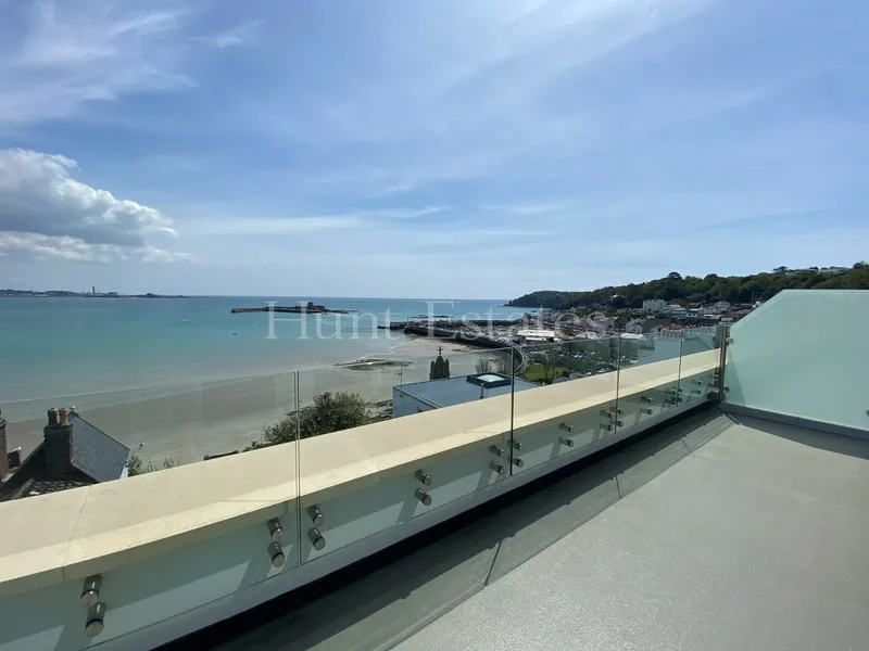 Four Bedroom St Aubin’s Home with Sea Views — main photograph