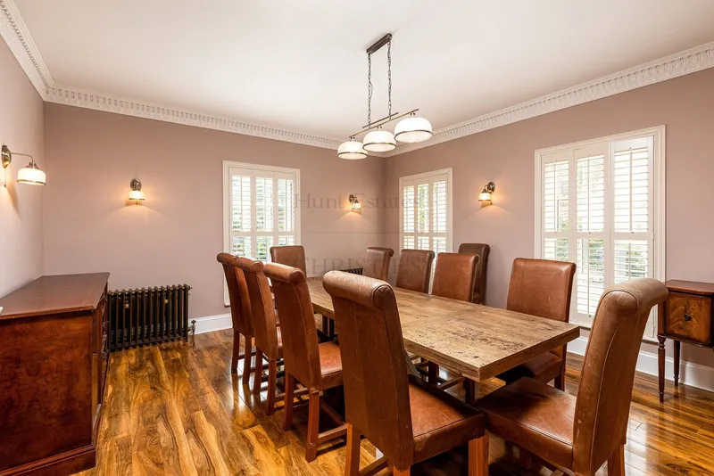 Impressive Georgian Style Furnished Detached Home With Annexe — photograph 8