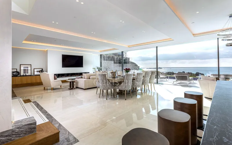 Luxurious New Home In Elevated Position Overlooking St Aubin’s Bay — photograph 6