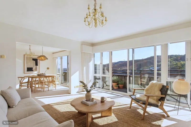 Penthouse, Apartment 20 — photograph 2