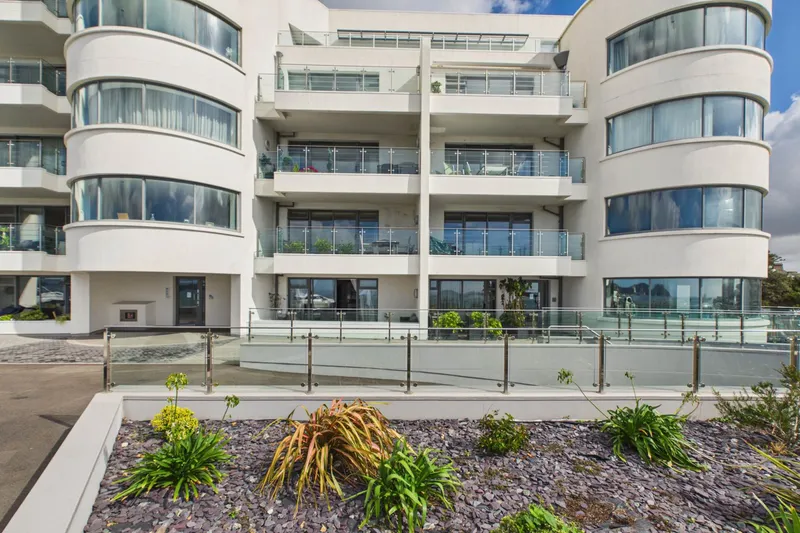 20 West Park Apartments, St Helier — photograph 2