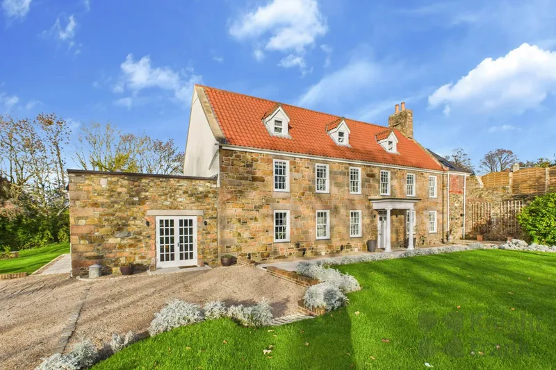 Langley House — main photograph