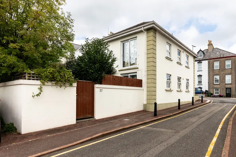 37 Midvale Road, Brighton Road — photograph 2