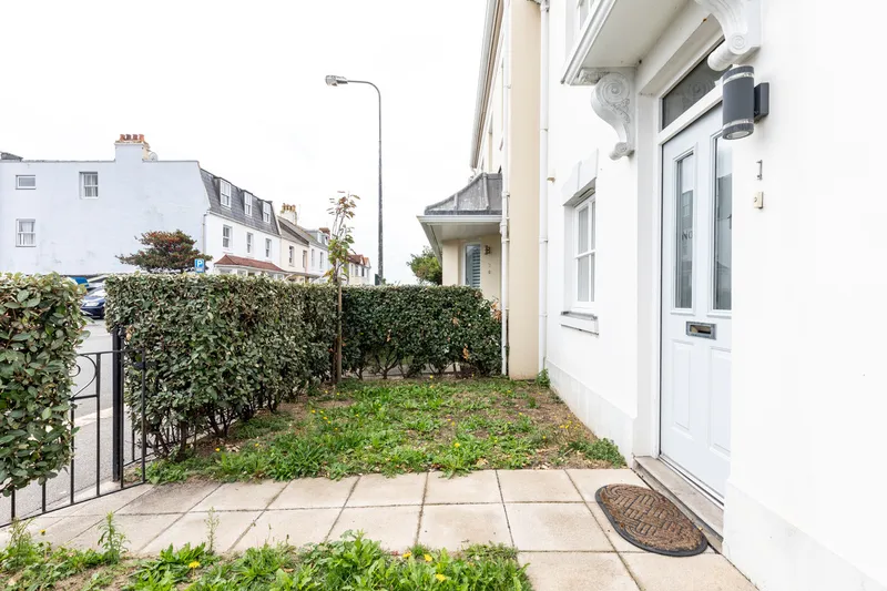 Plat Douet Road, St. Clement — photograph 2