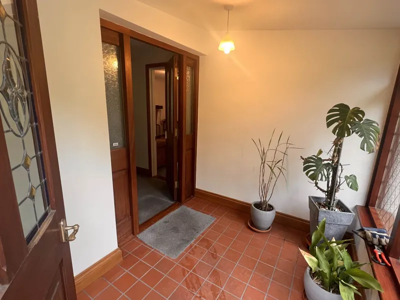 Rue Au Bailli St Trinity - Exclusive Listing — photograph 3